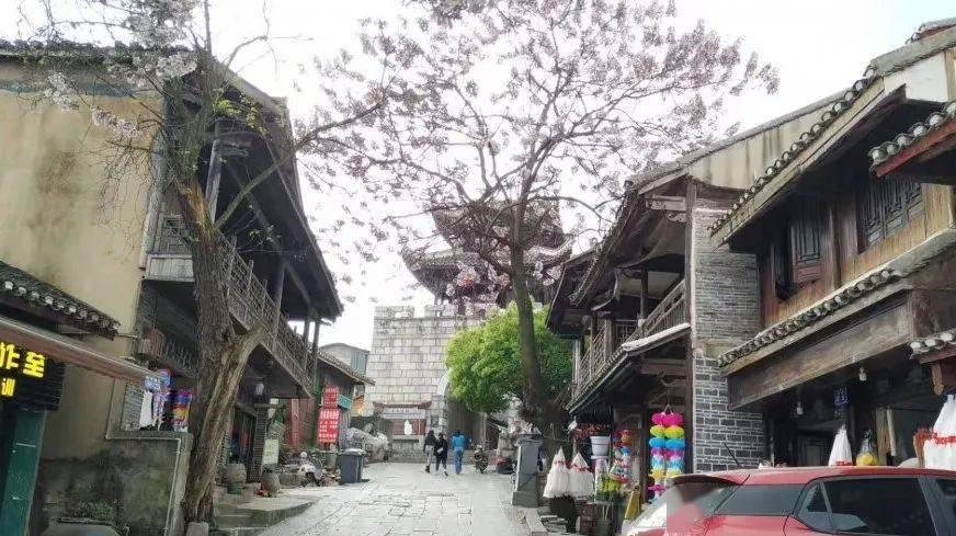 官方:米兰19岁边锋卢卡-罗梅罗租借阿尔梅里亚至赛季结束